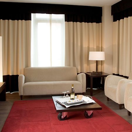 Nh Valladolid Balago Extérieur photo