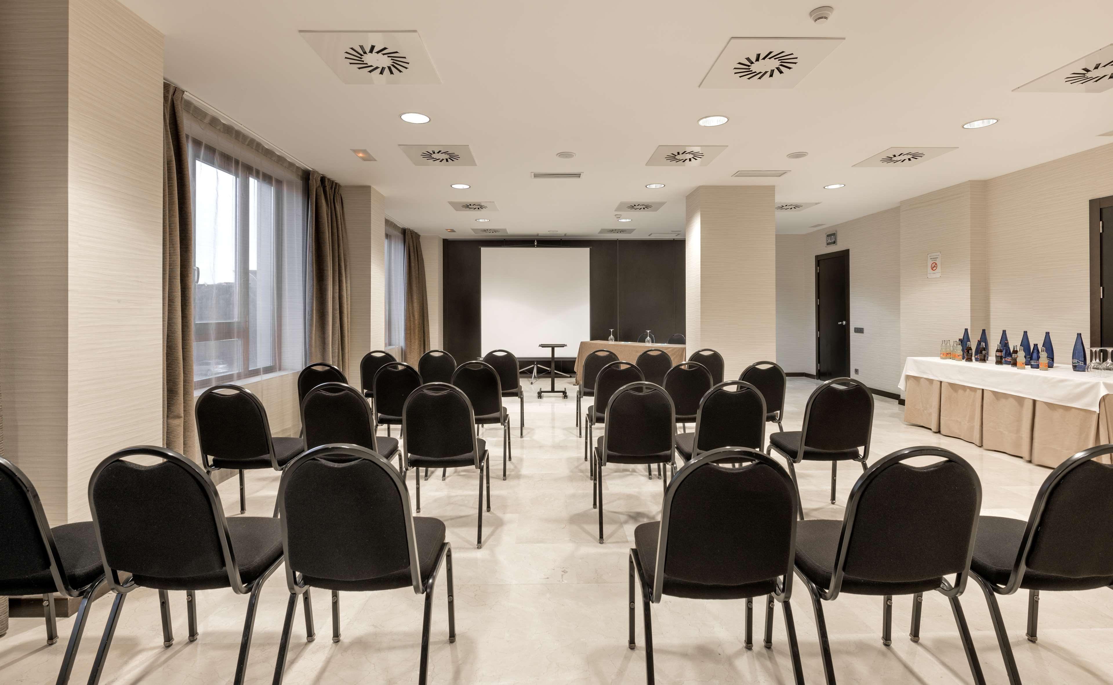 Nh Valladolid Balago Extérieur photo