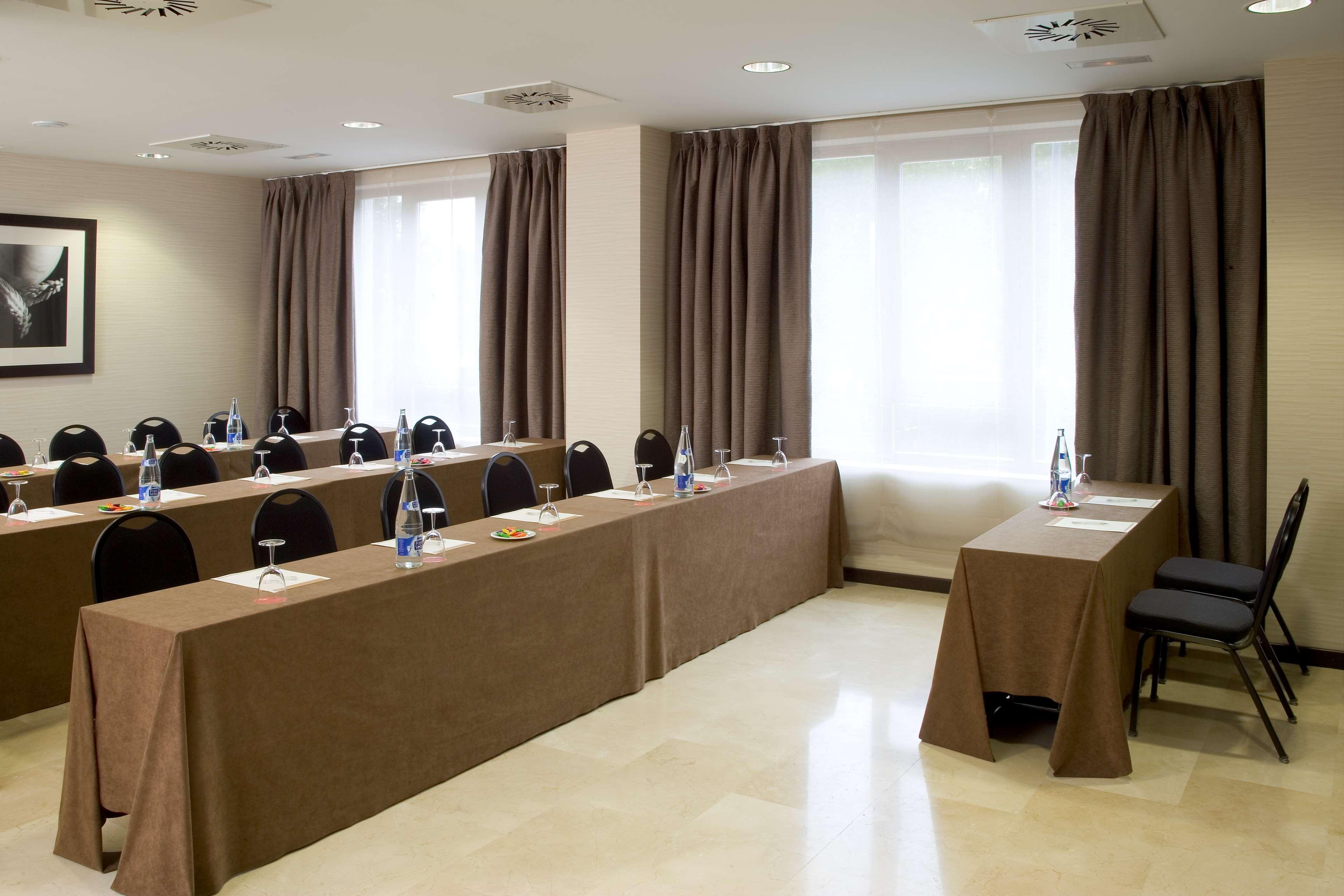 Nh Valladolid Balago Extérieur photo