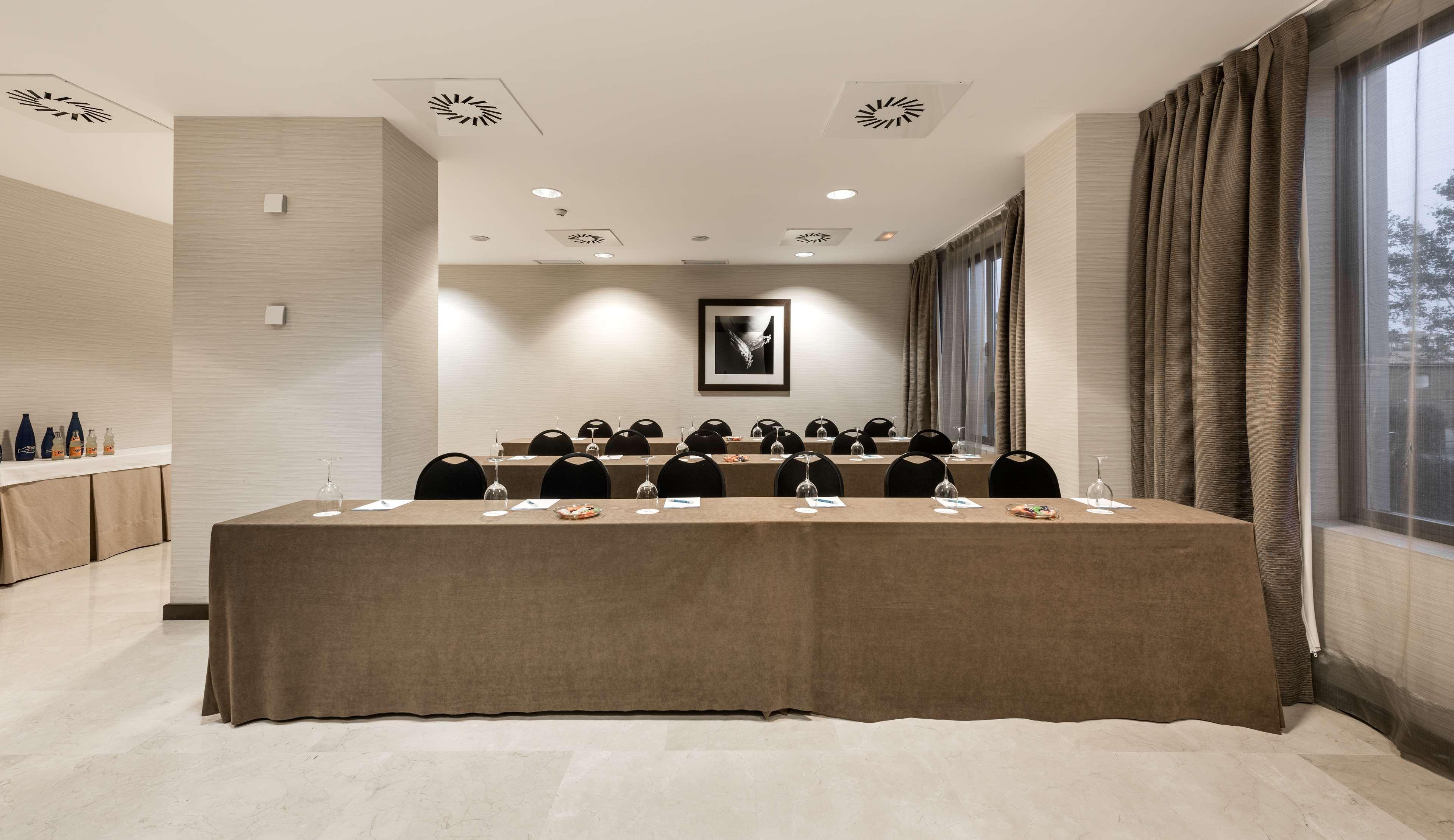Nh Valladolid Balago Extérieur photo