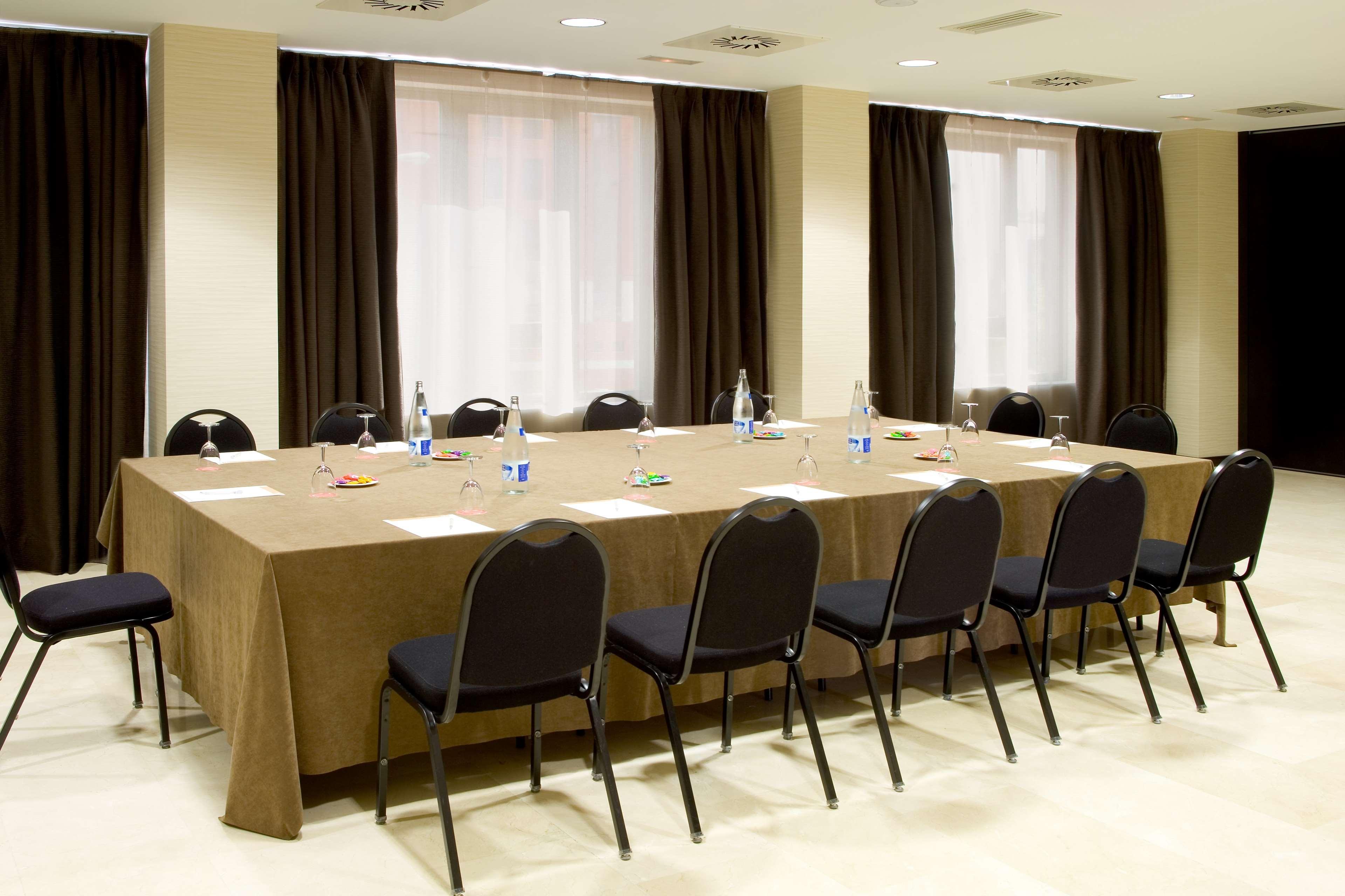 Nh Valladolid Balago Extérieur photo