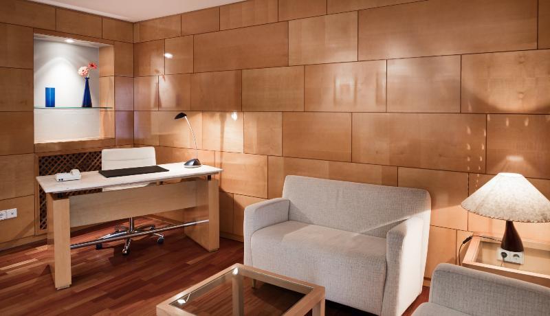 Nh Valladolid Balago Extérieur photo