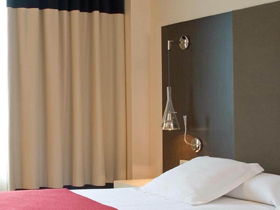 Nh Valladolid Balago Extérieur photo